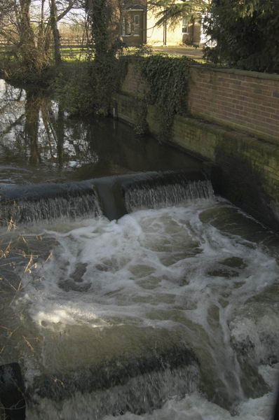 Picture &copy; Peter Marshall, 2004