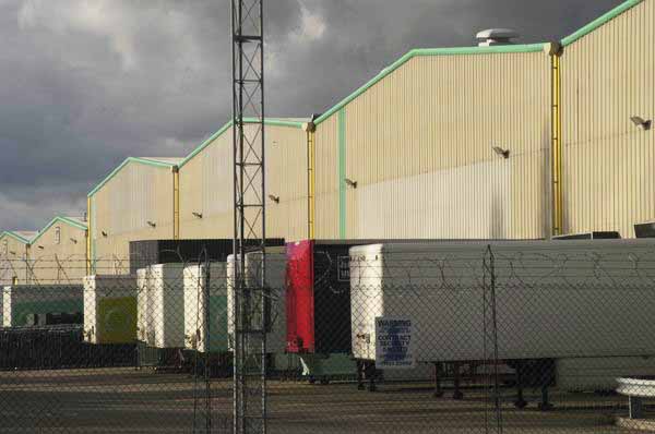 Picture &copy; Peter Marshall, 2004