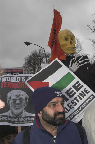 Picture &copy; Peter Marshall, 2004