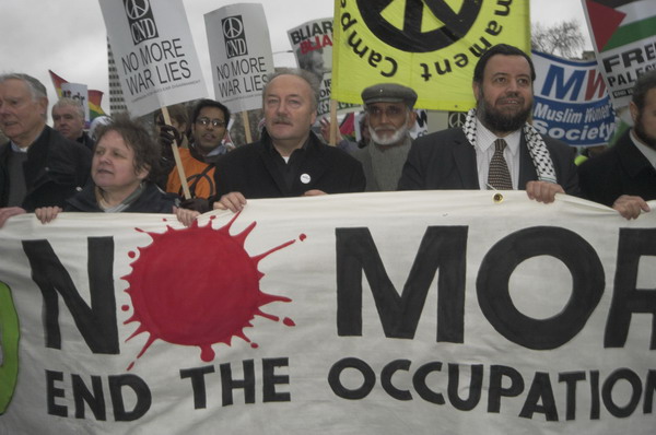 Picture &copy; Peter Marshall, 2004