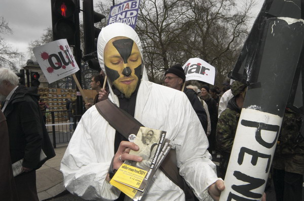 Picture &copy; Peter Marshall, 2004