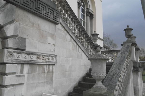 Picture &copy; Peter Marshall, 2004