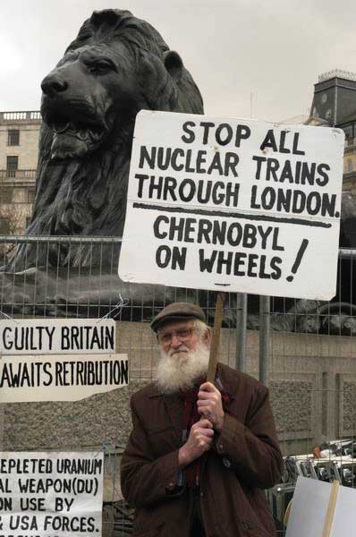 Picture &copy; Peter Marshall, 2004