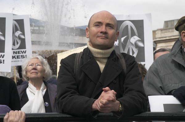 Picture &copy; Peter Marshall, 2004