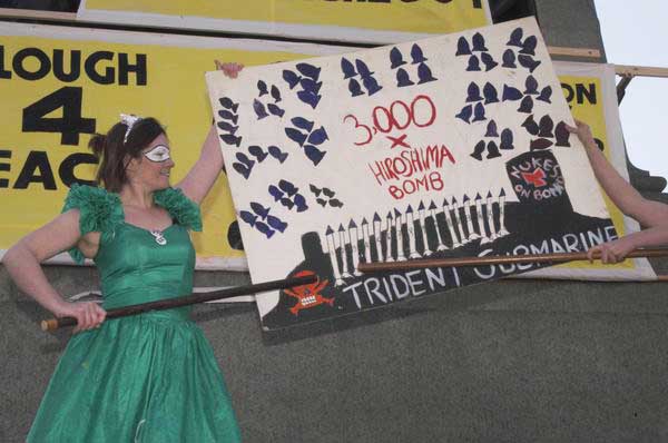 Picture &copy; Peter Marshall, 2004