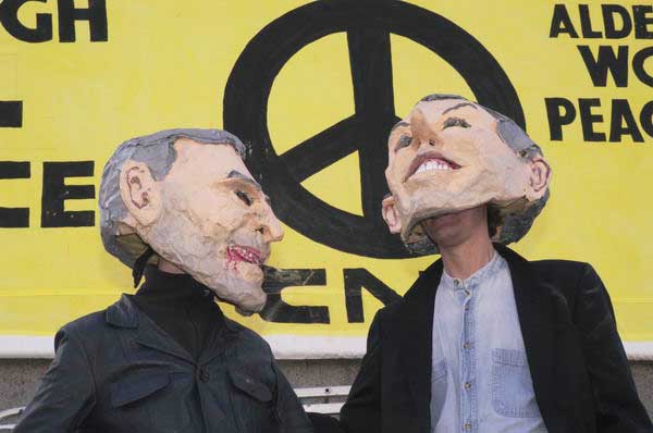 Picture &copy; Peter Marshall, 2004