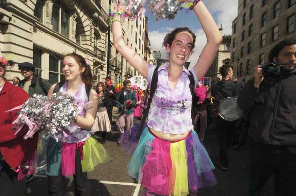 Picture &copy; Peter Marshall, 2004