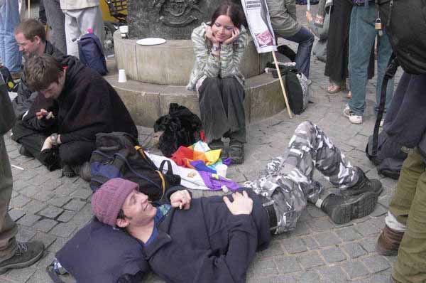 Picture &copy; Peter Marshall, 2004