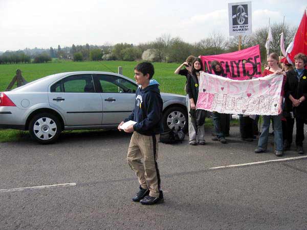 Picture &copy; Peter Marshall, 2004