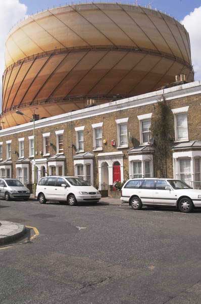 Picture &copy; Peter Marshall, 2004