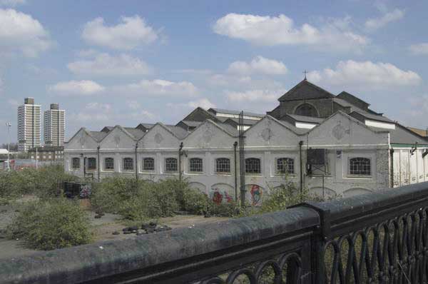 Picture &copy; Peter Marshall, 2004