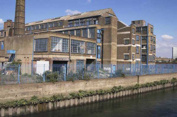 Picture &copy; Peter Marshall, 2004