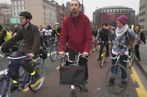 Picture &copy; Peter Marshall, 2004