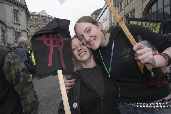 Picture &copy; Peter Marshall, 2004