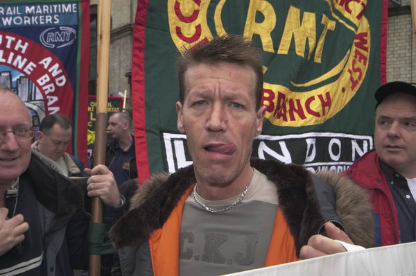 Picture &copy; Peter Marshall, 2004