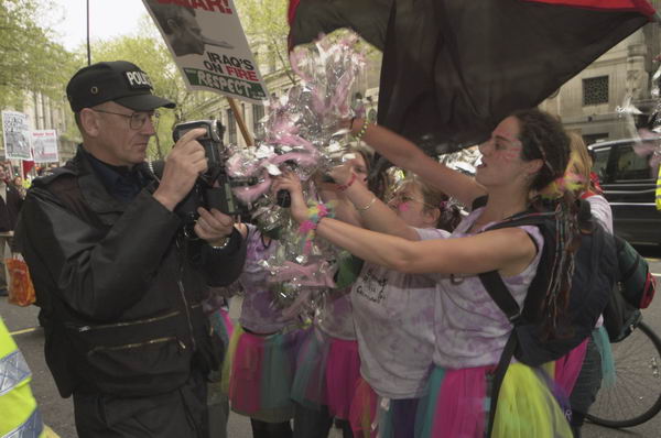 Picture &copy; Peter Marshall, 2004