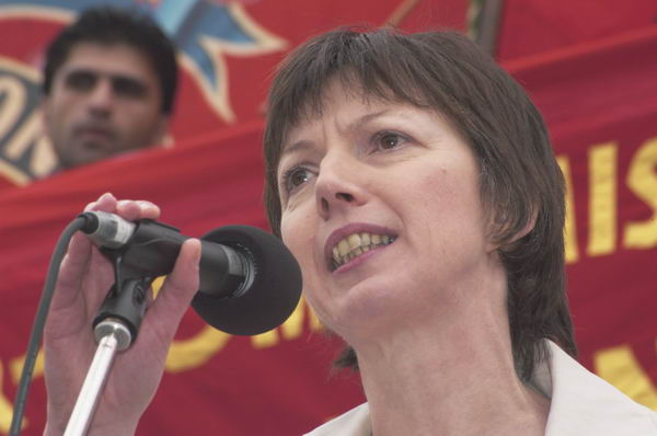 Picture &copy; Peter Marshall, 2004