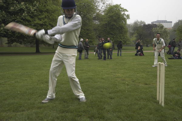 Picture &copy; Peter Marshall, 2004