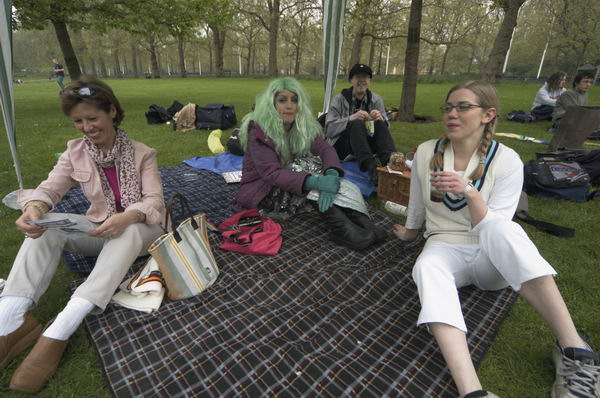 Picture &copy; Peter Marshall, 2004