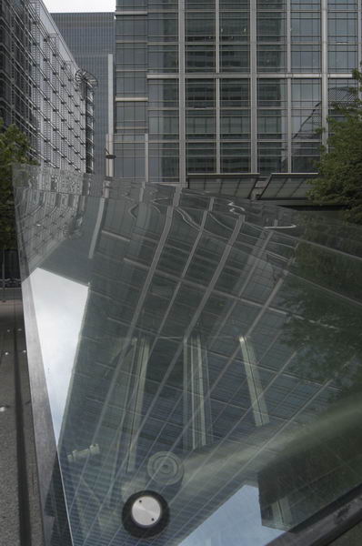 Picture &copy; Peter Marshall, 2004