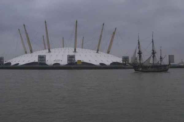 Picture &copy; Peter Marshall, 2004