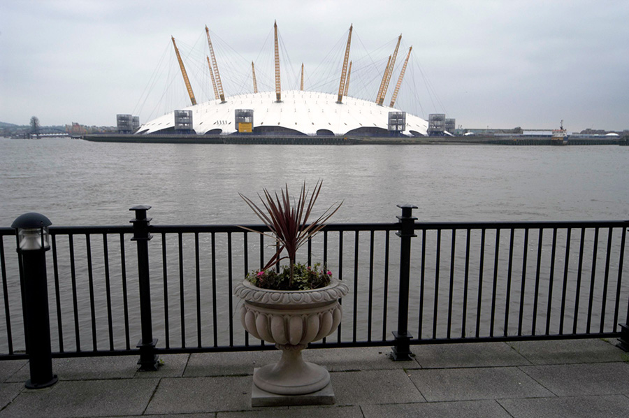 Picture &copy; Peter Marshall, 2004