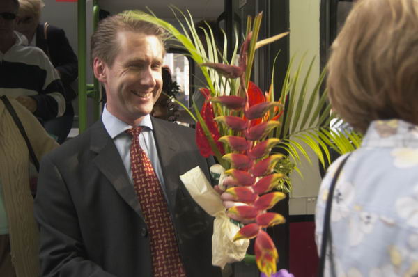 Picture &copy; Peter Marshall, 2004