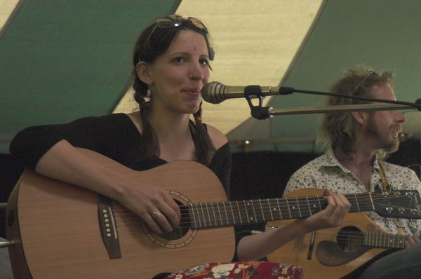 Picture &copy; Peter Marshall, 2004