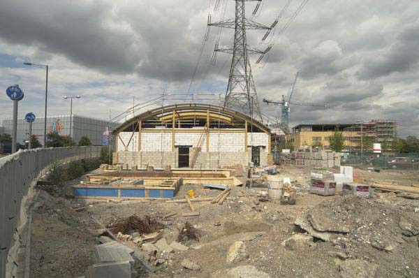 Picture &copy; Peter Marshall, 2004