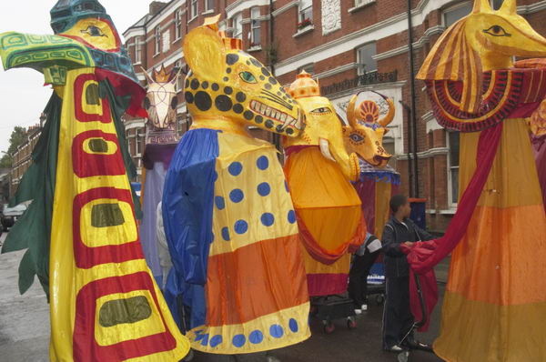 Picture &copy; Peter Marshall, 2004