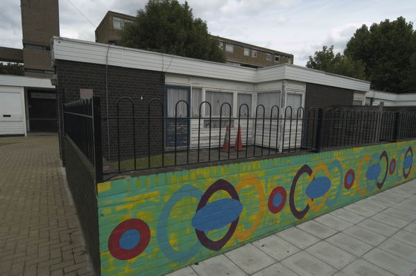 Picture &copy; Peter Marshall, 2004