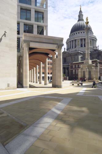 Picture &copy; Peter Marshall, 2004