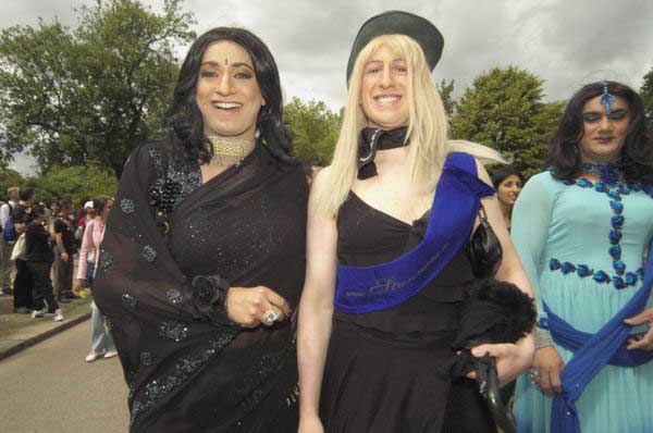 Picture &copy; Peter Marshall, 2004