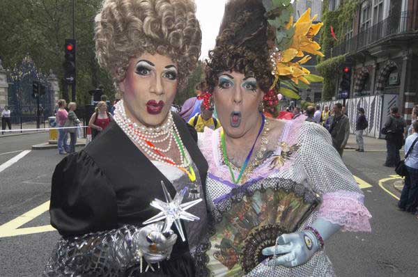 Picture &copy; Peter Marshall, 2004