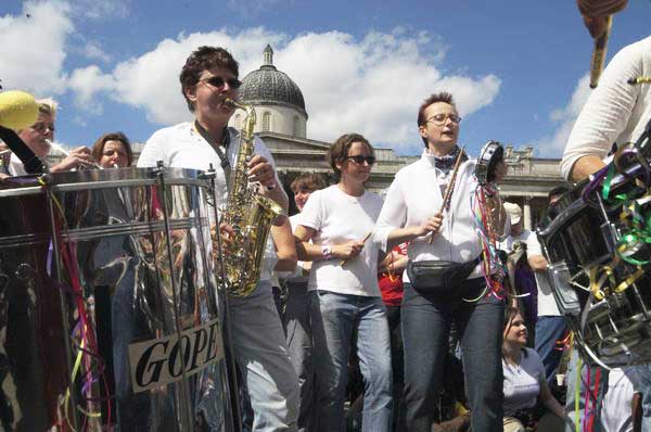 Picture &copy; Peter Marshall, 2004