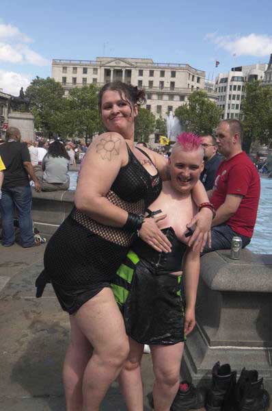 Picture &copy; Peter Marshall, 2004