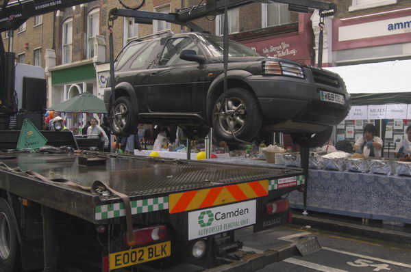 Picture &copy; Peter Marshall, 2004