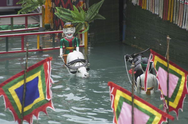 Picture &copy; Peter Marshall, 2004