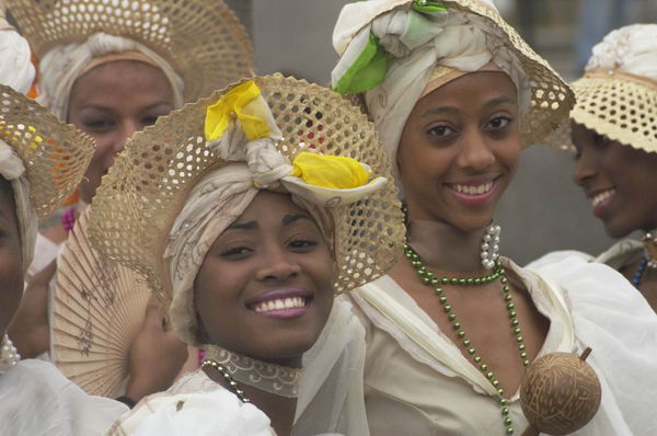 Picture &copy; Peter Marshall, 2004