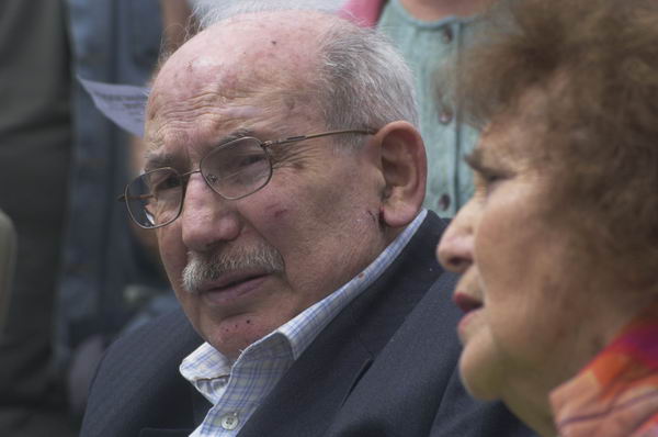 Picture &copy; Peter Marshall, 2004