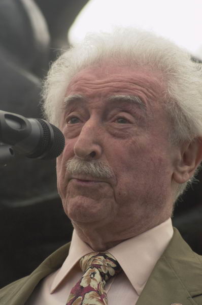 Picture &copy; Peter Marshall, 2004