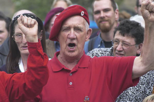 Picture &copy; Peter Marshall, 2004