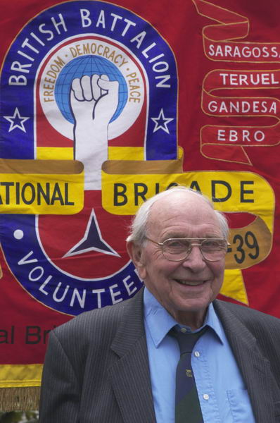 Picture &copy; Peter Marshall, 2004