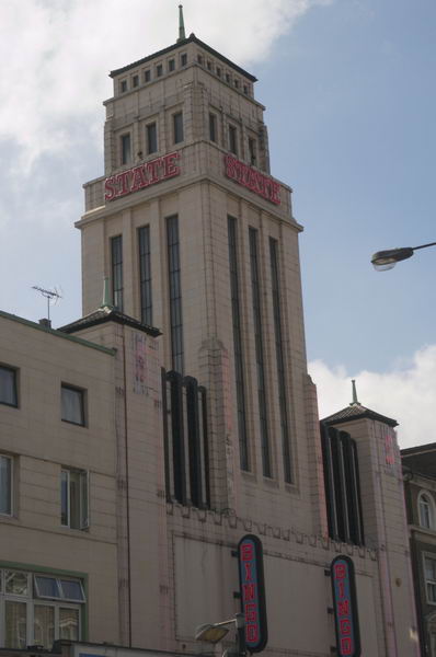 Picture &copy; Peter Marshall, 2004