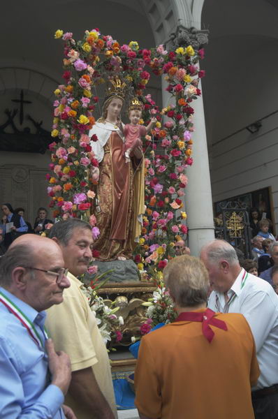 Picture &copy; Peter Marshall, 2004