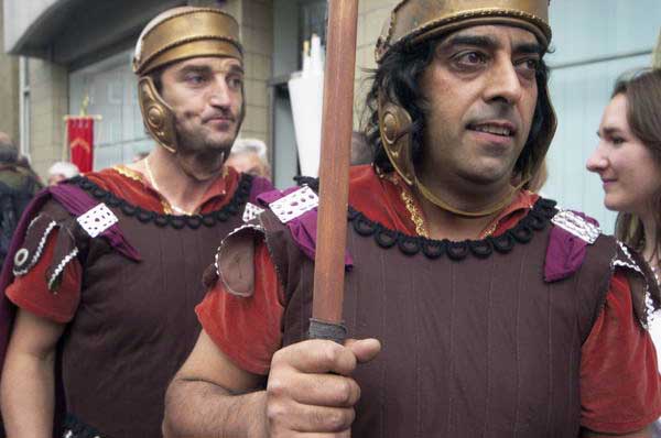 Picture &copy; Peter Marshall, 2004