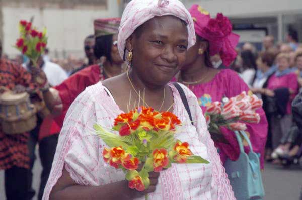 Picture &copy; Peter Marshall, 2004