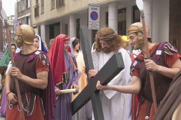 Picture &copy; Peter Marshall, 2004