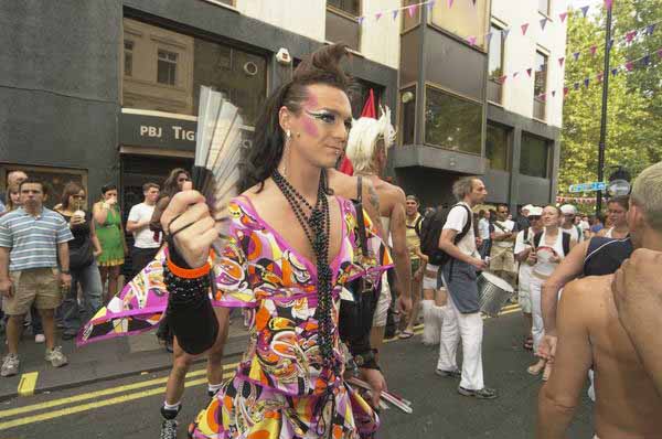 Picture &copy; Peter Marshall, 2004