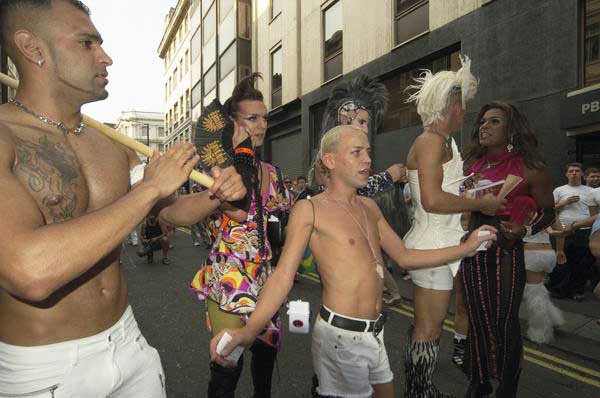 Picture &copy; Peter Marshall, 2004